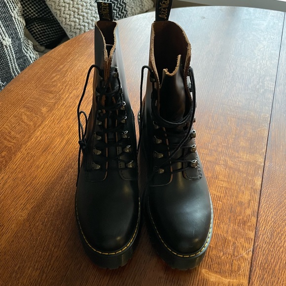 Dr Martens Leona Boot - Picture 11 of 16